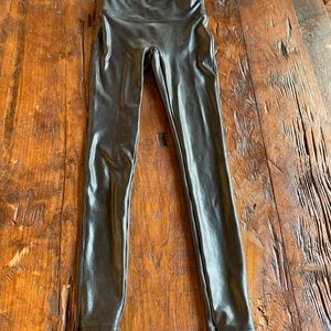SPANX BLACK faux leather black leggings